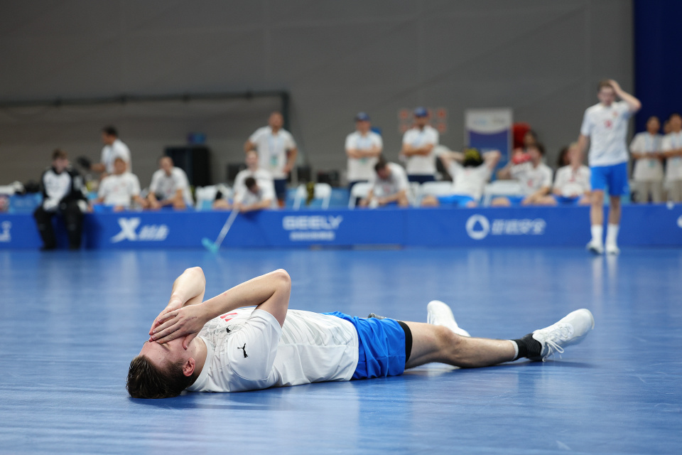 JvN, OzI, 在加时赛中