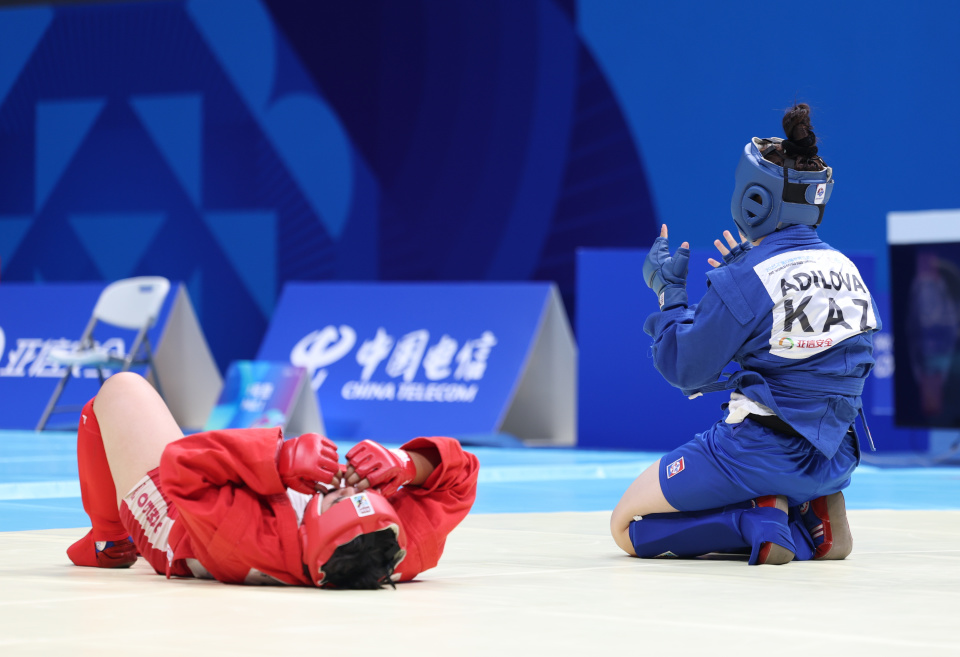 AA, inews, 获得冠军