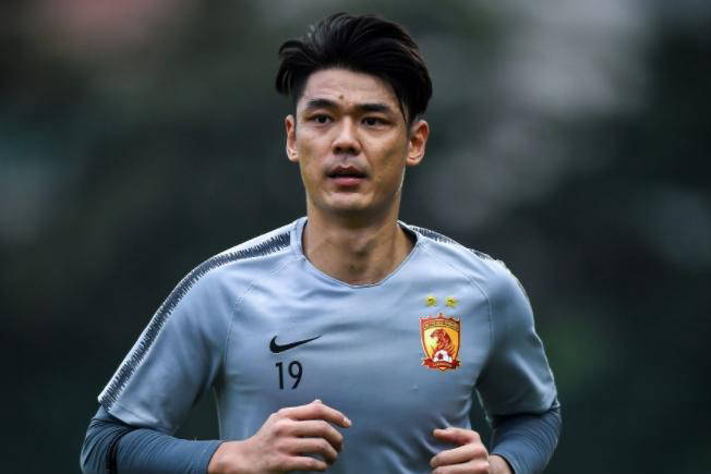 培养年轻门, 曾长期效力 培养年轻门, 曾长期效力