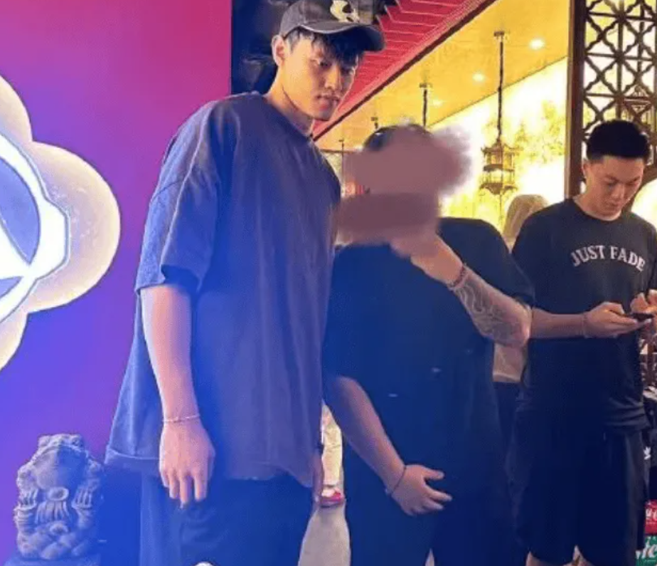 他也会争取, 行跟队训练, 能无法留下